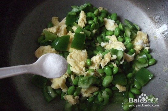 怎么做青椒毛豆炒鸡蛋