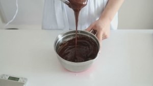 浓情巧克力拉丝蛋糕