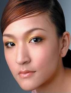 眉毛很粗,但很浅,该怎么浓眉呢？