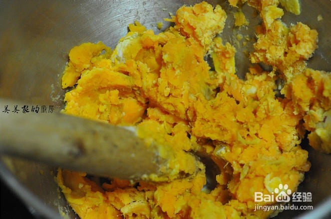 家庭版千层芝麻红薯饼