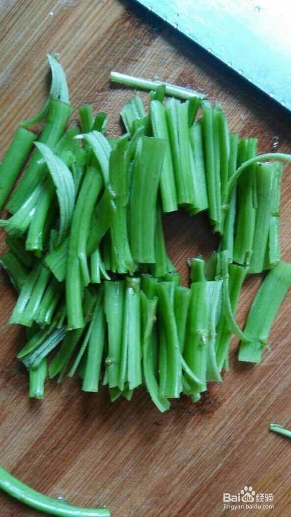 空心菜梗炒蛋,5分钟出锅，清热解毒，香辣开胃