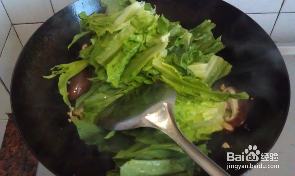 鲜美家常菜--鲜冬菇炒油麦菜