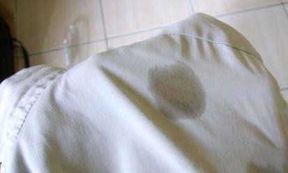 衣服被染色怎么办
