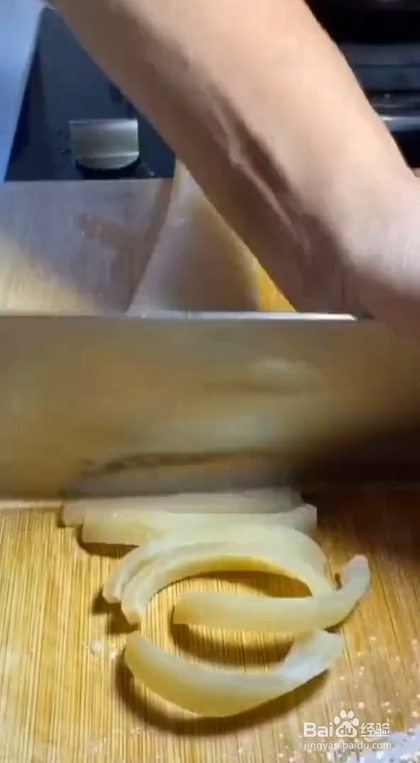 如何在家制作猪皮蛋花冻