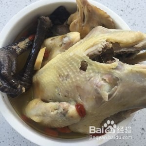 教你怎么做西洋参炖山养童子鸡
