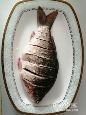 糖醋鲫鱼的做法