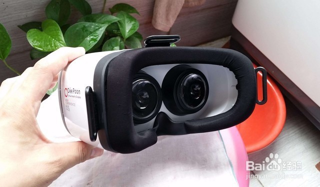 如何使用VR眼镜看大片