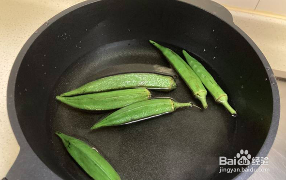 豆腐秋葵蛋汤的做法