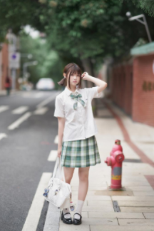 jk和百褶裙怎么区分