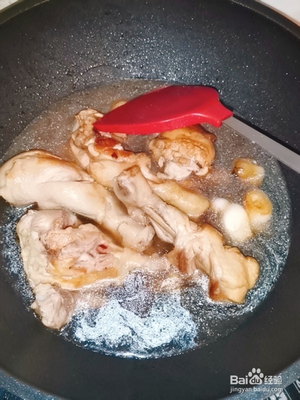 鸡腿腊肠煲仔饭做法