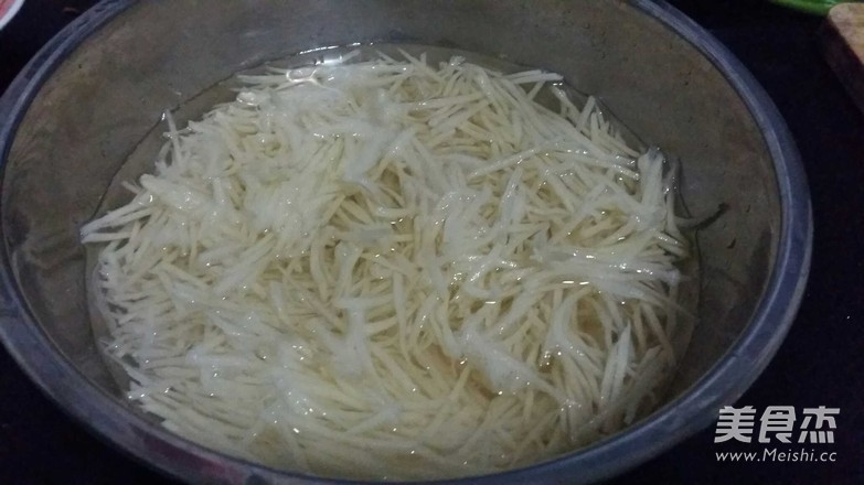 醋溜土豆丝的做法
