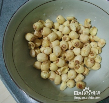 莲子绿豆沙的做法