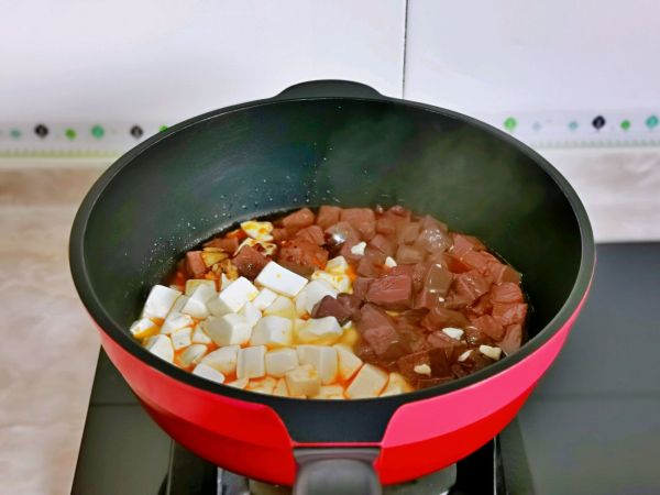 香辣鸭血烩豆腐