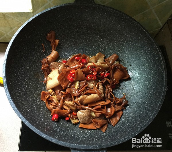 五花肉烧鱿鱼的做法