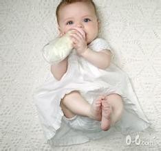 宝宝不吃奶瓶怎么办_进口奶粉