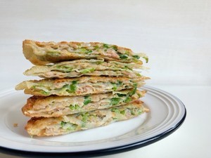 如何制作简单的饺子皮版千层肉饼