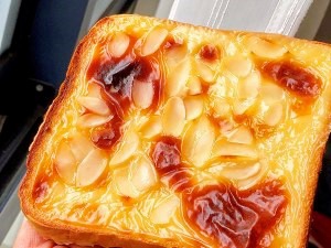 岩烧乳酪(熔岩吐司)的做法