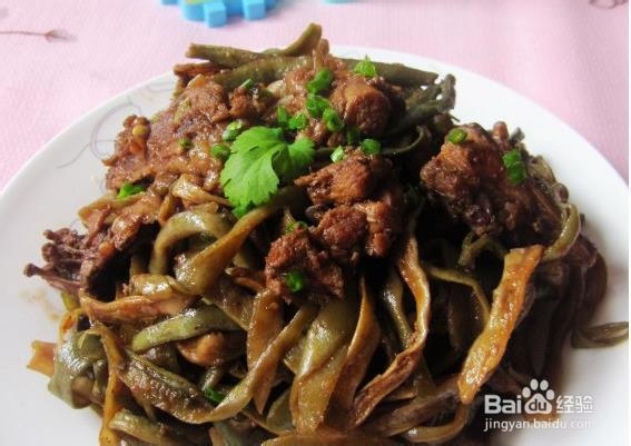 鸡肉炖干豆角的做法