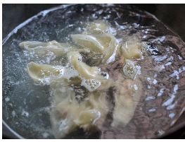 川味小吃红油抄手