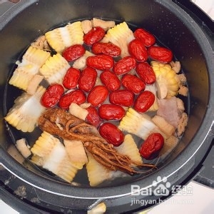 山药排骨汤的做法