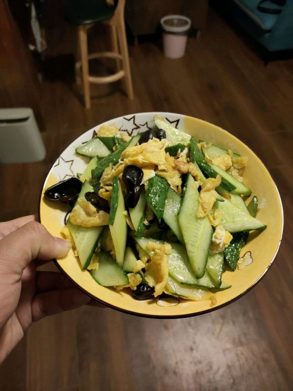黄瓜木耳炒鸡蛋