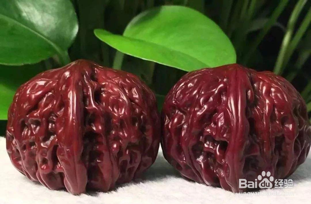 新买的文玩核桃有油味怎么办