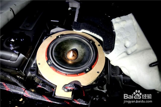 广州宝马X5过顺德音响改装升级作业