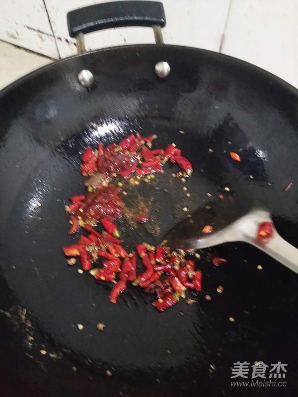 尖椒牛肉丝的做法