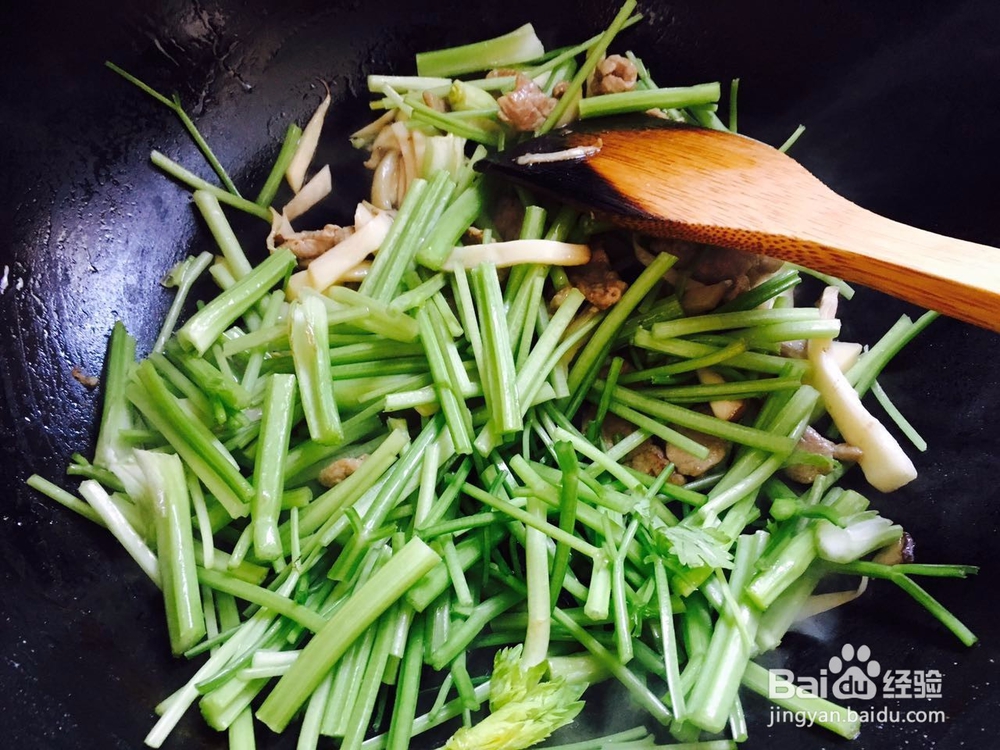 芹菜杏鲍菇炒肉丝——简单的家常菜菜谱