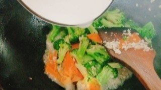 怎么做蒜蓉西兰花