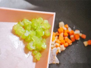 三彩鲜虾粥怎么做？