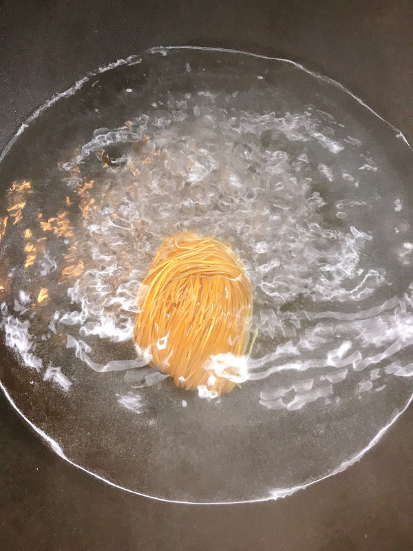 肉臊子鸡蛋炒面