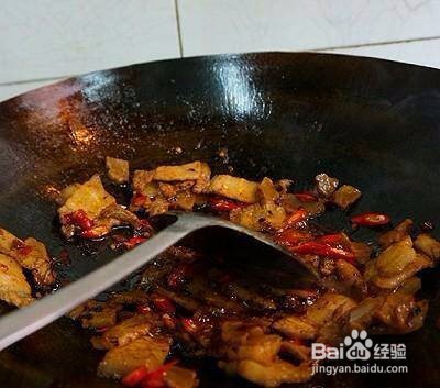 五花肉炒土豆片