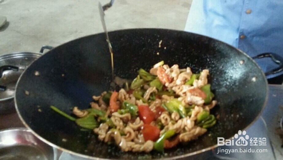 自家长辈的私房菜爆炒猪肚