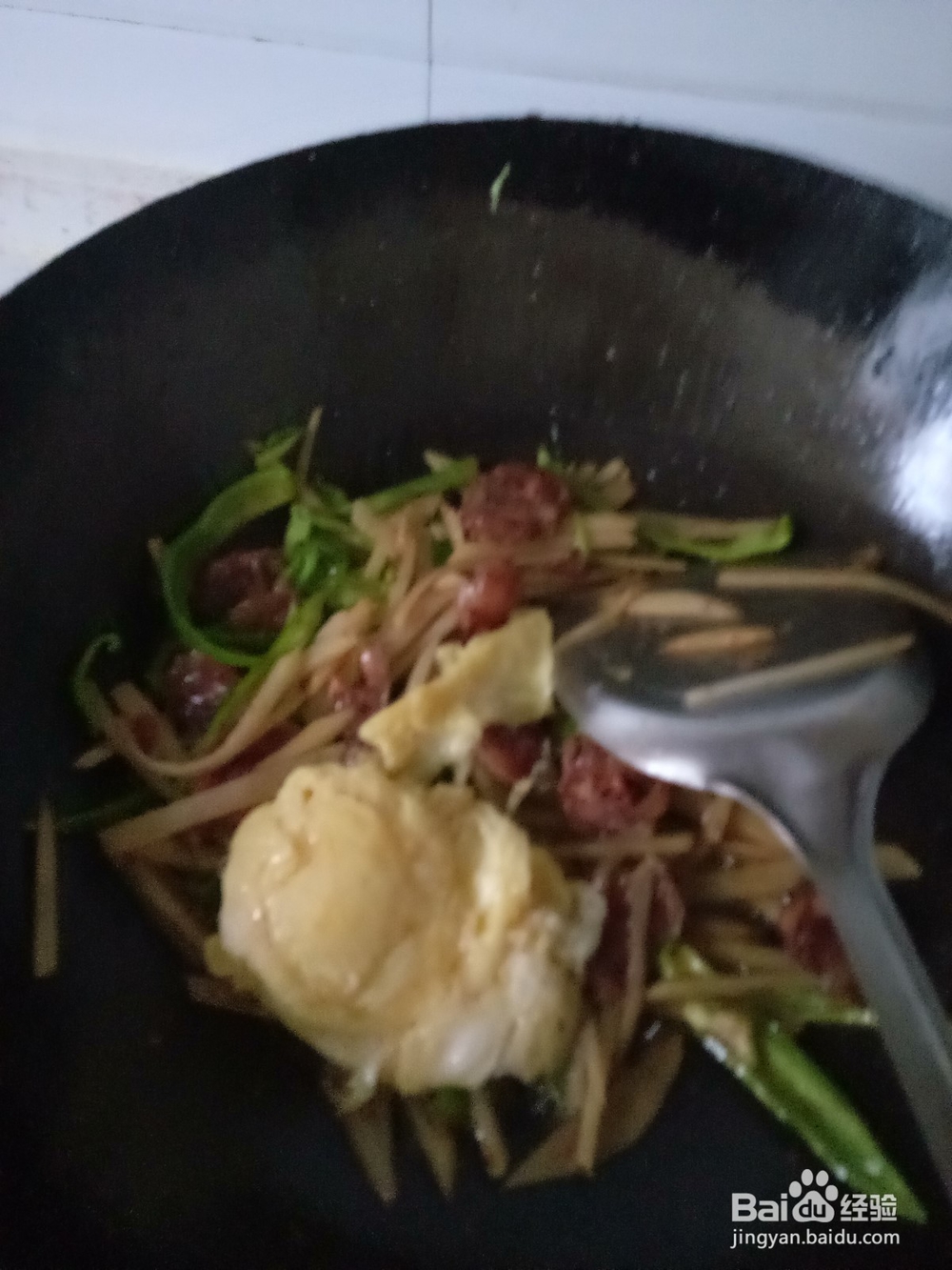 香肠土豆丝青椒炒饭