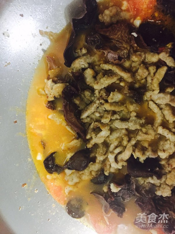 酸汤酥肉的做法