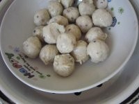 开味提神的糖醋香菇丸