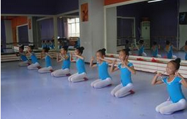 暑期要不要给孩子报补习班