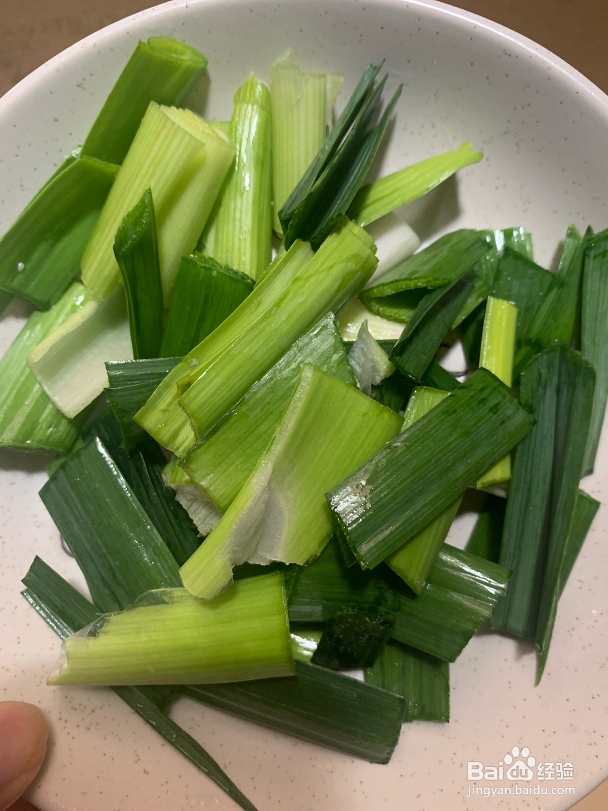 瘦肉蒜苗炒土豆的做法