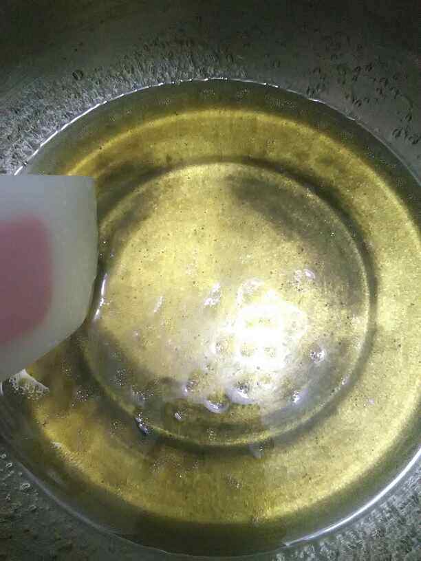 怎么做莲蓉月饼,看完这个你就学会了