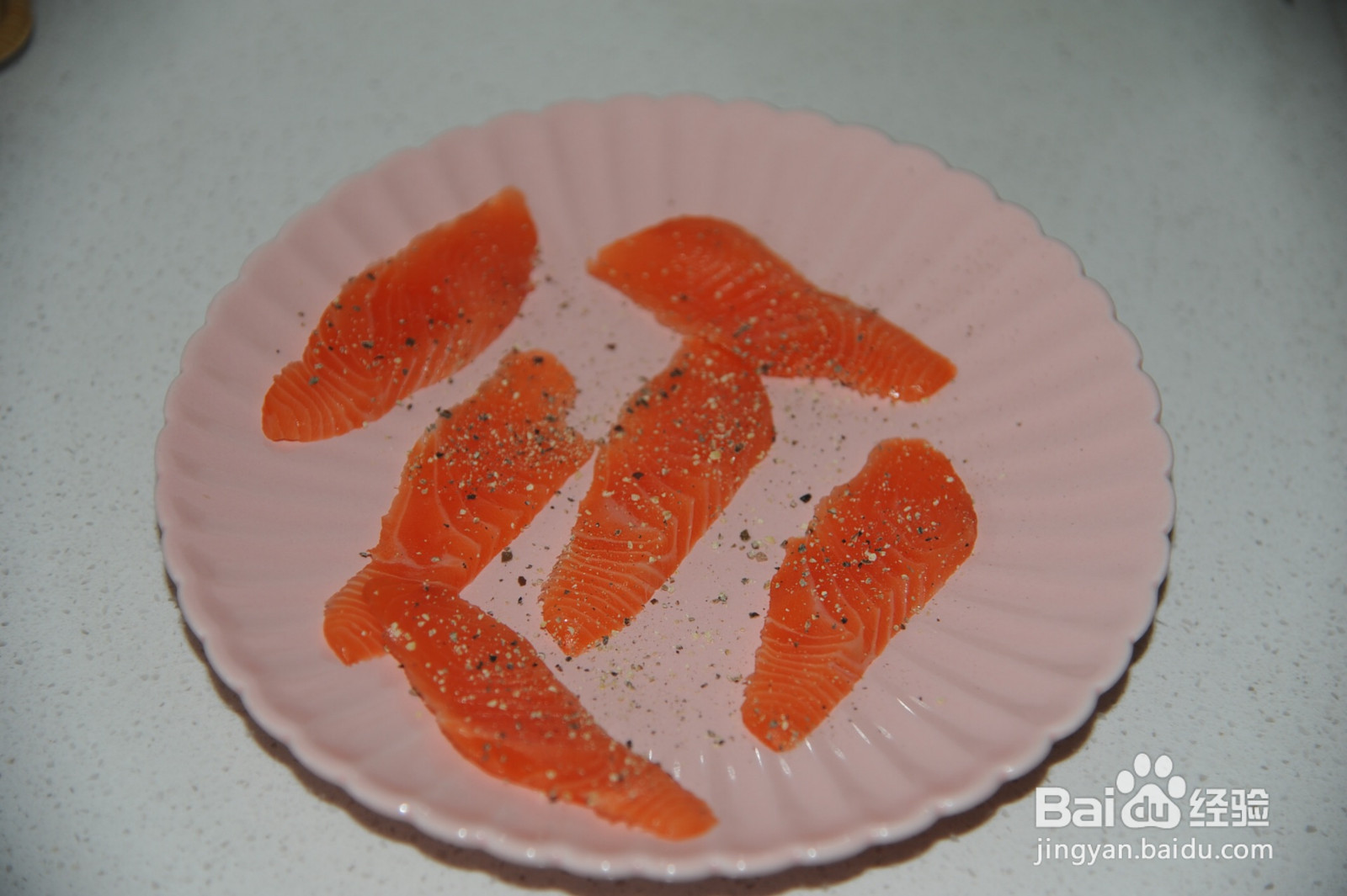 三文鱼藜麦沙拉的做法