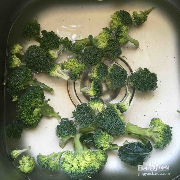 虾仁西兰花的做法