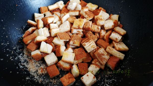 黄糖脆烤面包丁