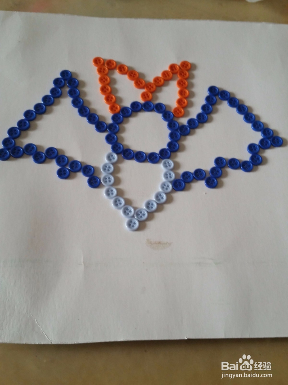 蝙蝠纽扣粘贴画