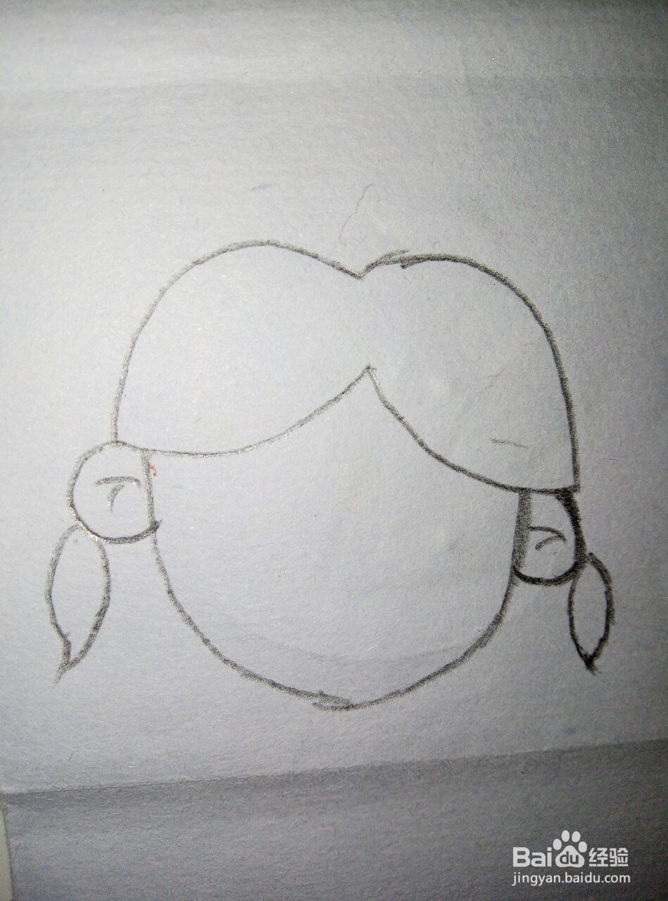 扎辫子的小女孩头像