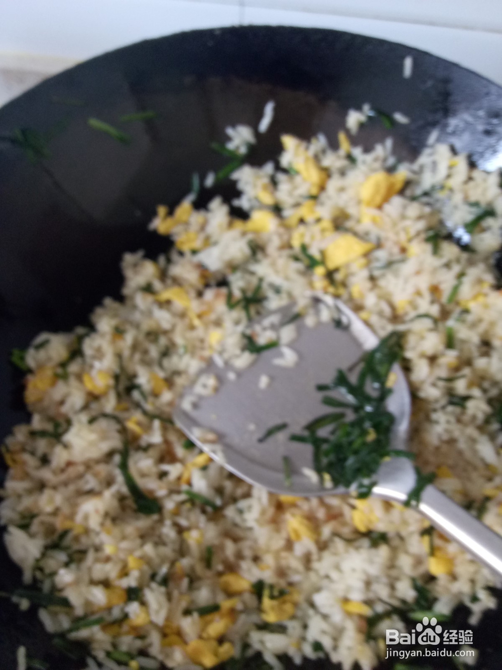 炒韭菜蛋花饭