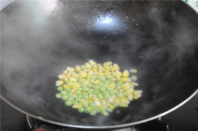 蓝莓沙拉花环面包