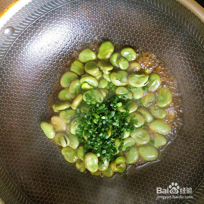 葱油蚕豆的做法