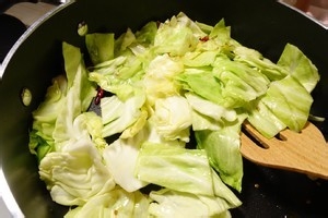 手撕包菜超级好吃