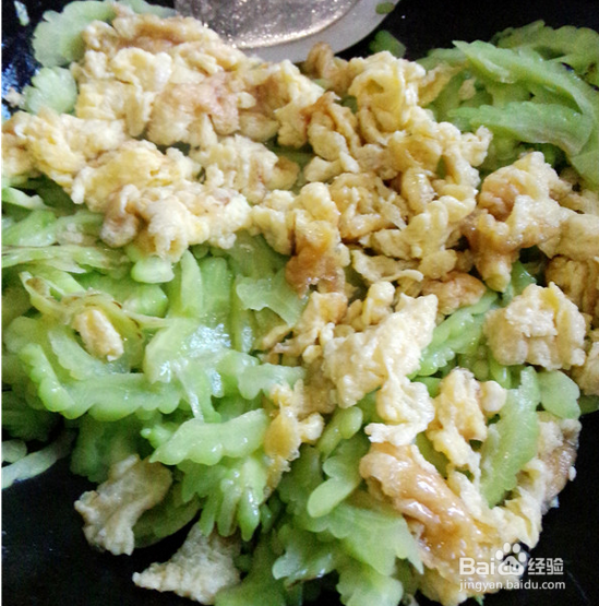 苦瓜炒蛋的做法